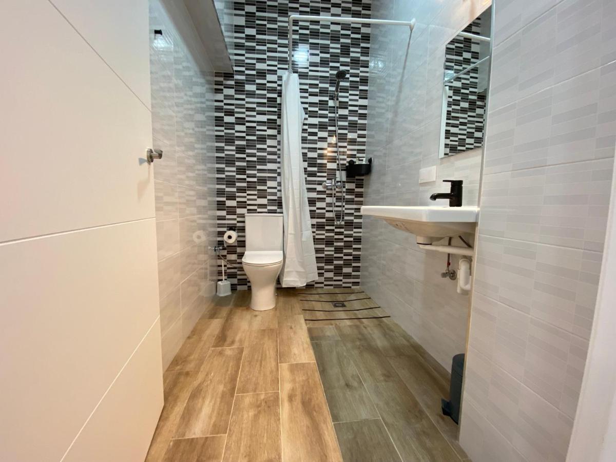Apartamento Cruz Roja C Севилья Экстерьер фото